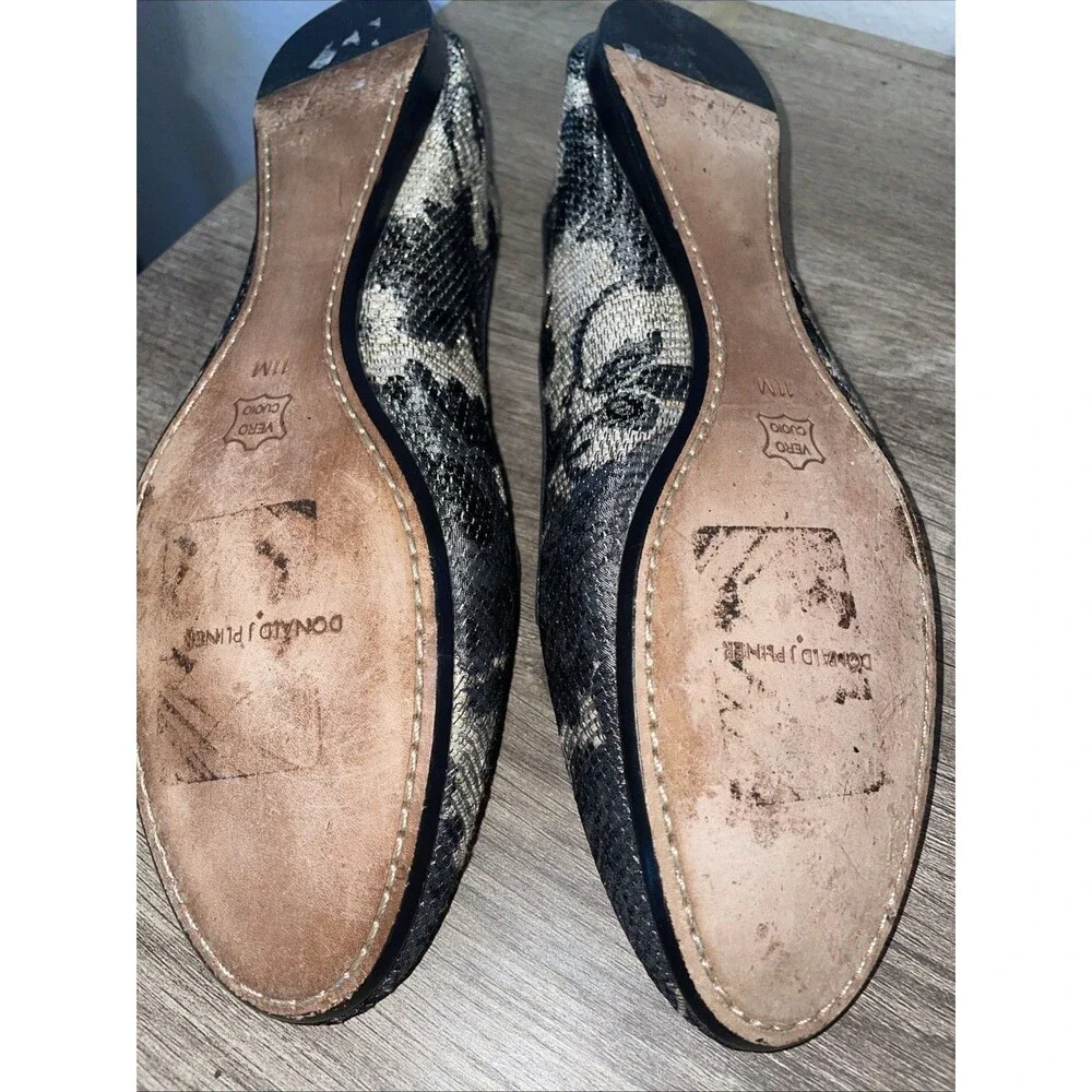 Donald Pliner Women's Metallic Brocade Slip On Shoes Size 11M Dendasp